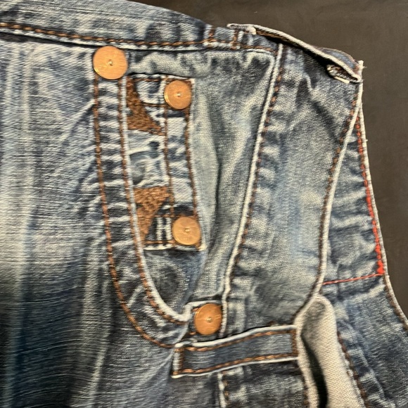 Men’s True Religion Jeans - Picture 9 of 10